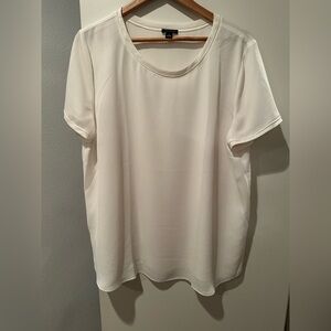 Ann Taylor XL Cream Ivory Short Sleeve Sheer Blouse Scoop Neck Lightweight Poly